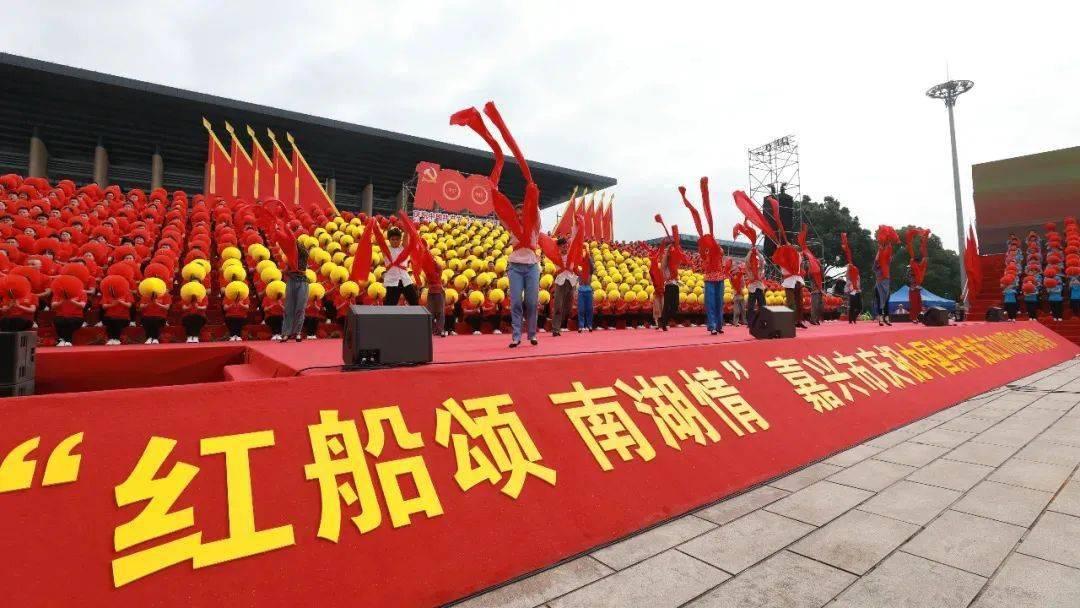 僵尸女友爱爬树