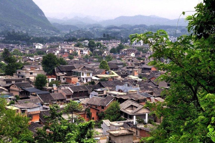 地板冒岩浆无敌版